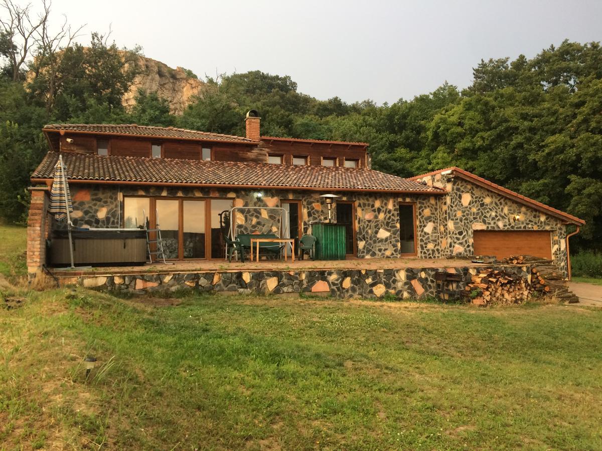 Old Stone Villa Obarok Εξωτερικό φωτογραφία